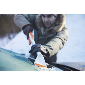 Racleta gheata si perie zapada masina Fiskars SnowXpert